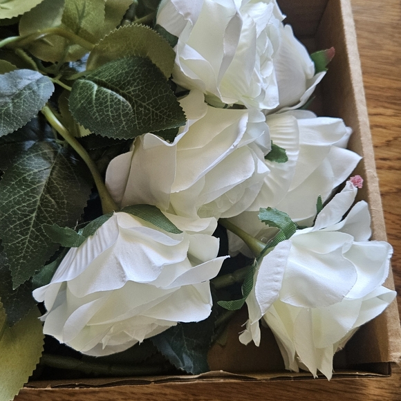 Artifical White Roses Wedding - Picture 10 of 10